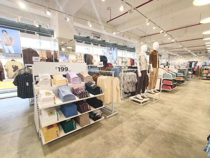 EasyBuy Store retail interior view 4, Dabolim, Vasco